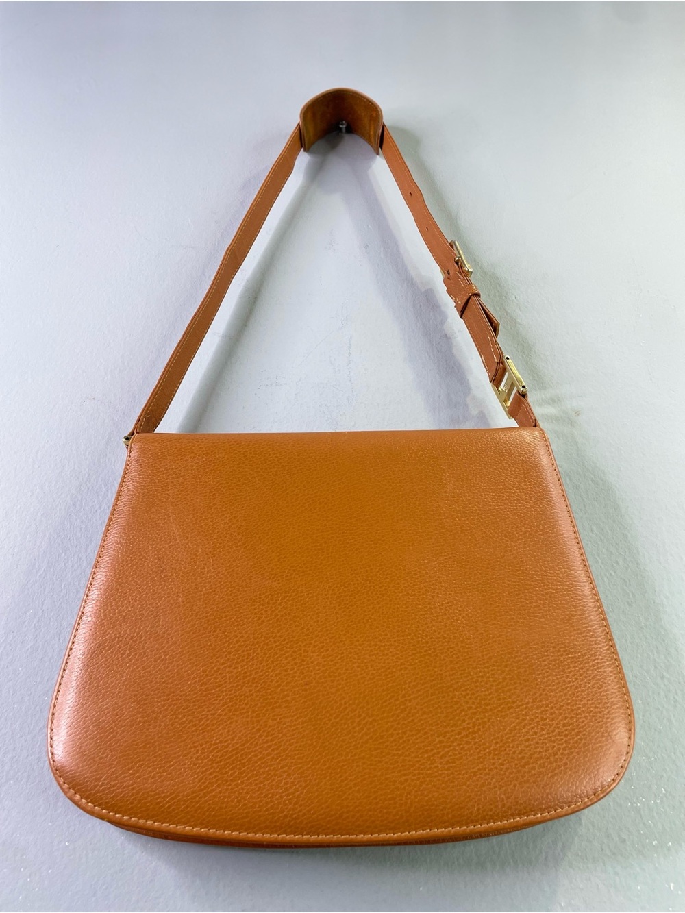 MCM rare Nature line Tan Leather Shoulder Bag with Gold Hardware - Picture 3 of 11